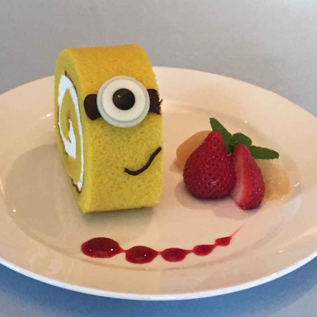 ミニオンロールケーキ